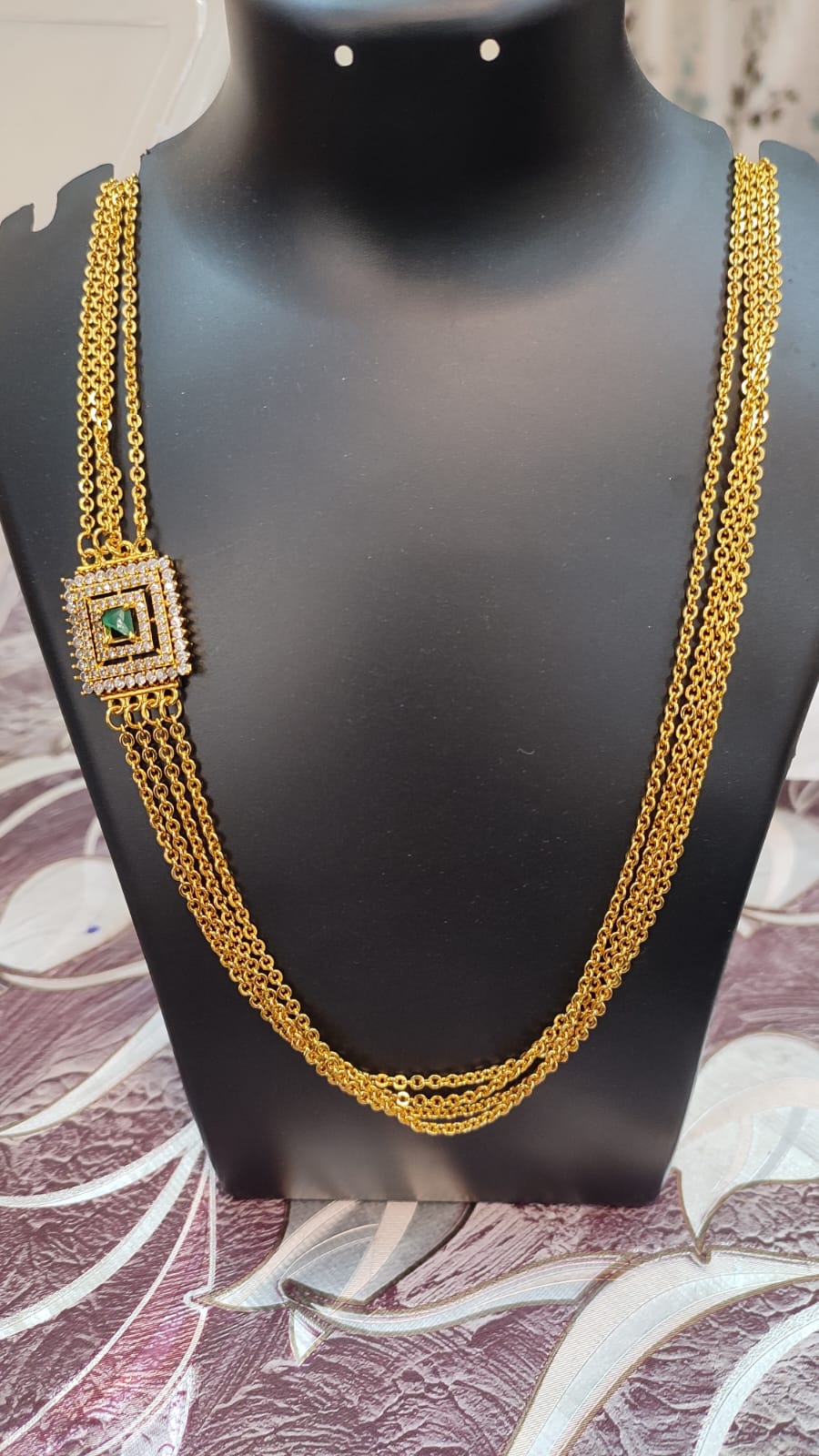 beautyfull neck piece chandra haram