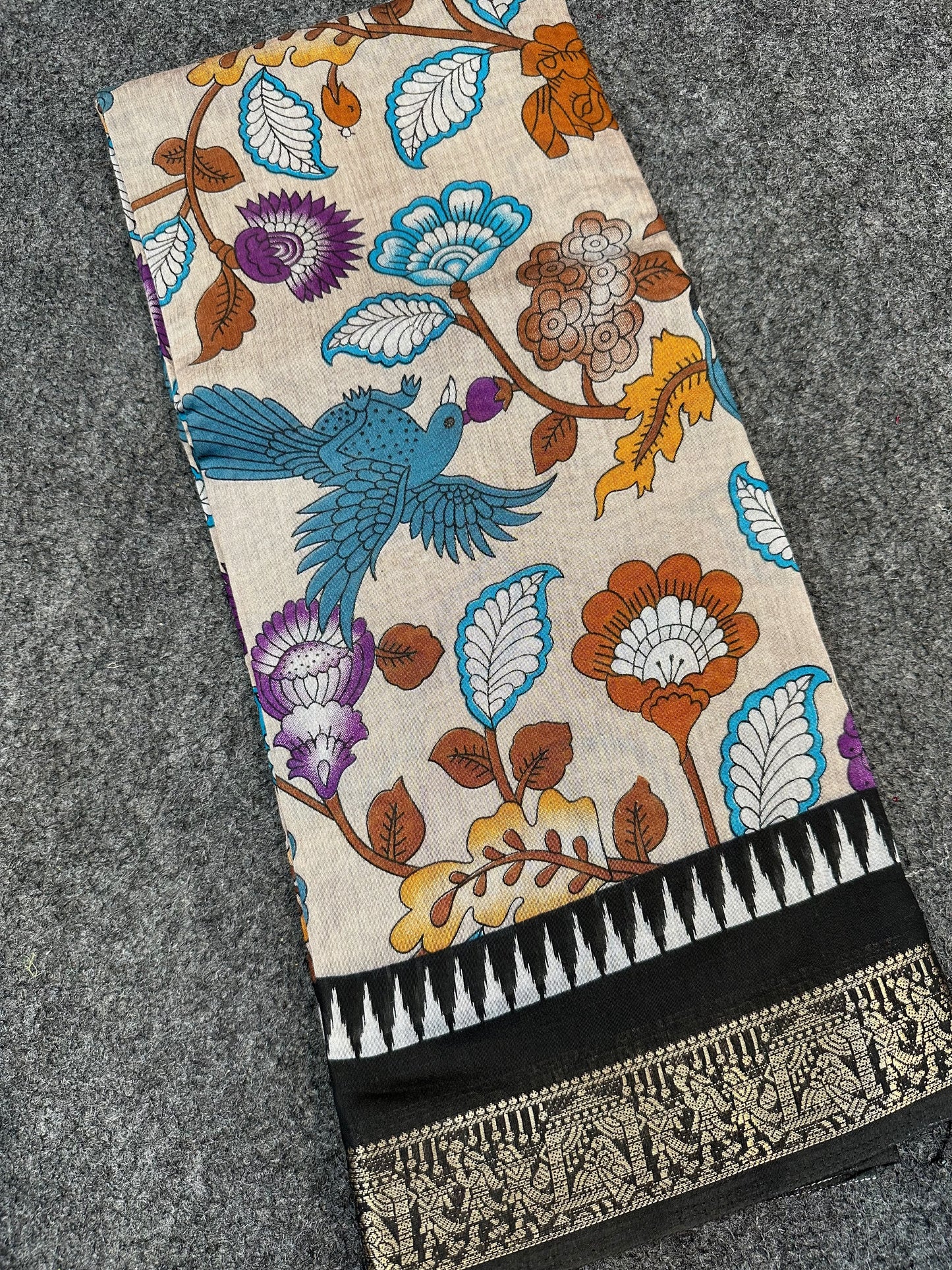 Beautyfull Maheshwari silk saree