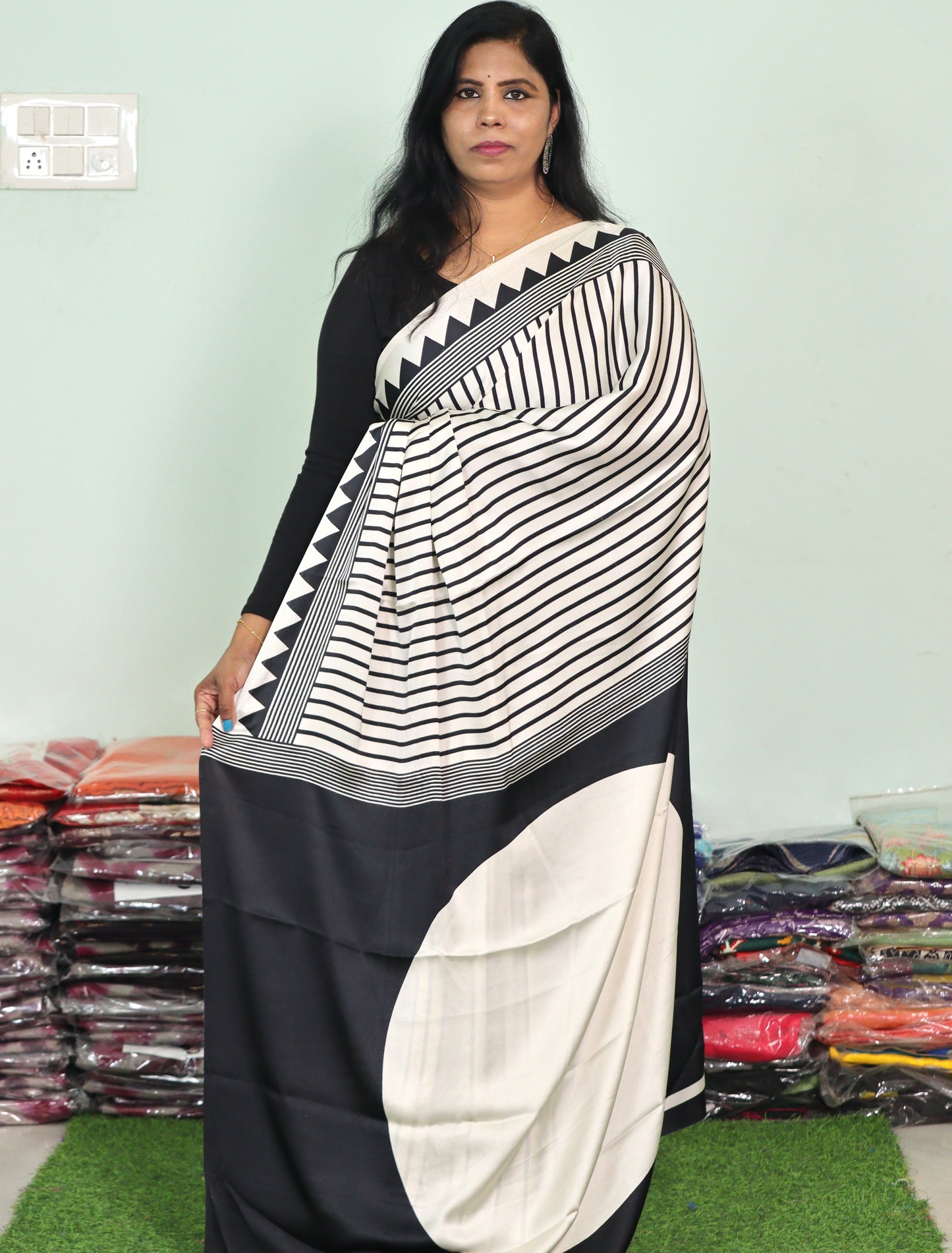 EXCLUSIVE CRAPE SILK SAREE