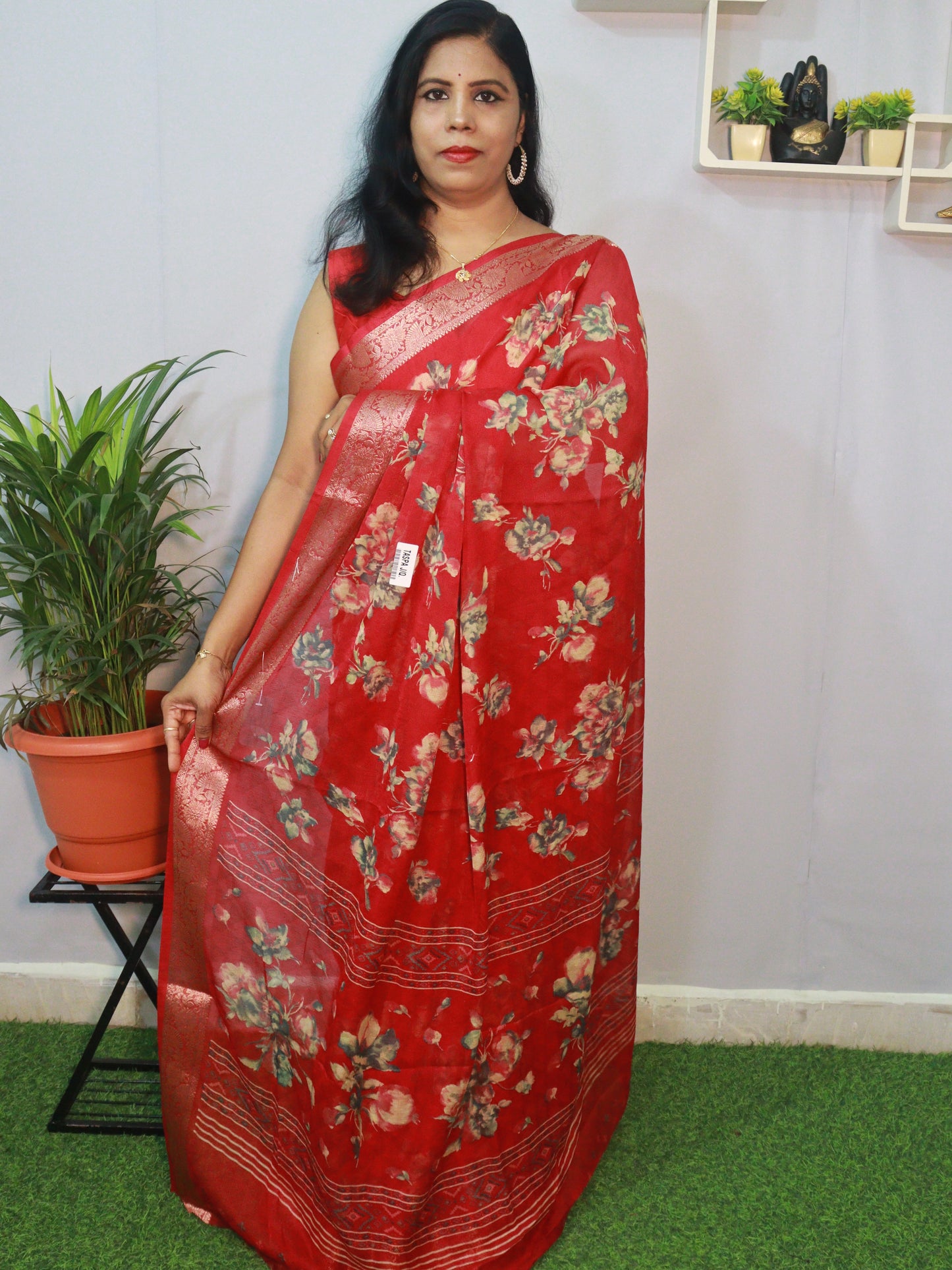 EXCLUSIVE GEORGETTE DESIGNER SAREE