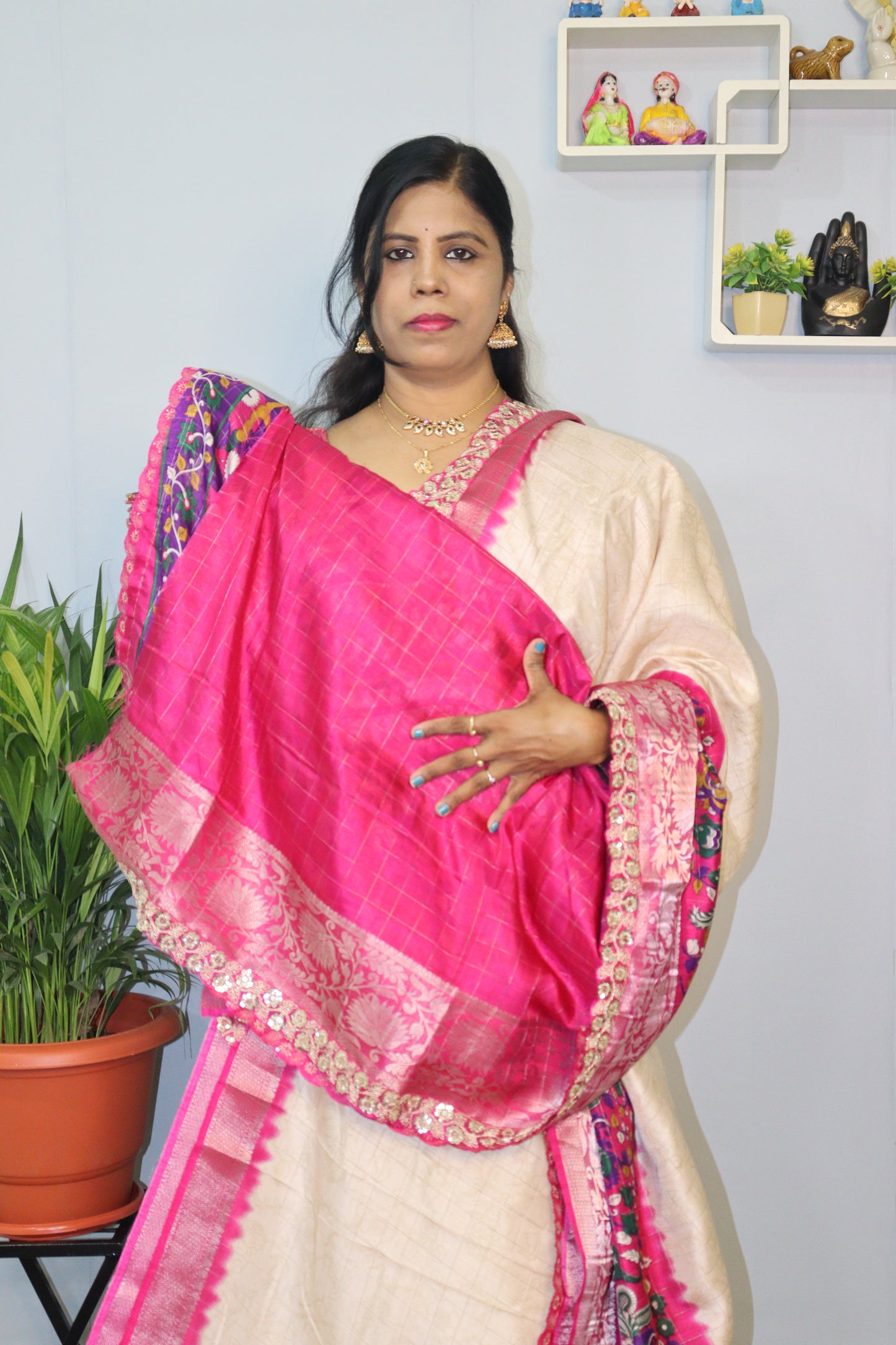 EXCLUSIVE DOLA SILK LAYS BORDER SAREE