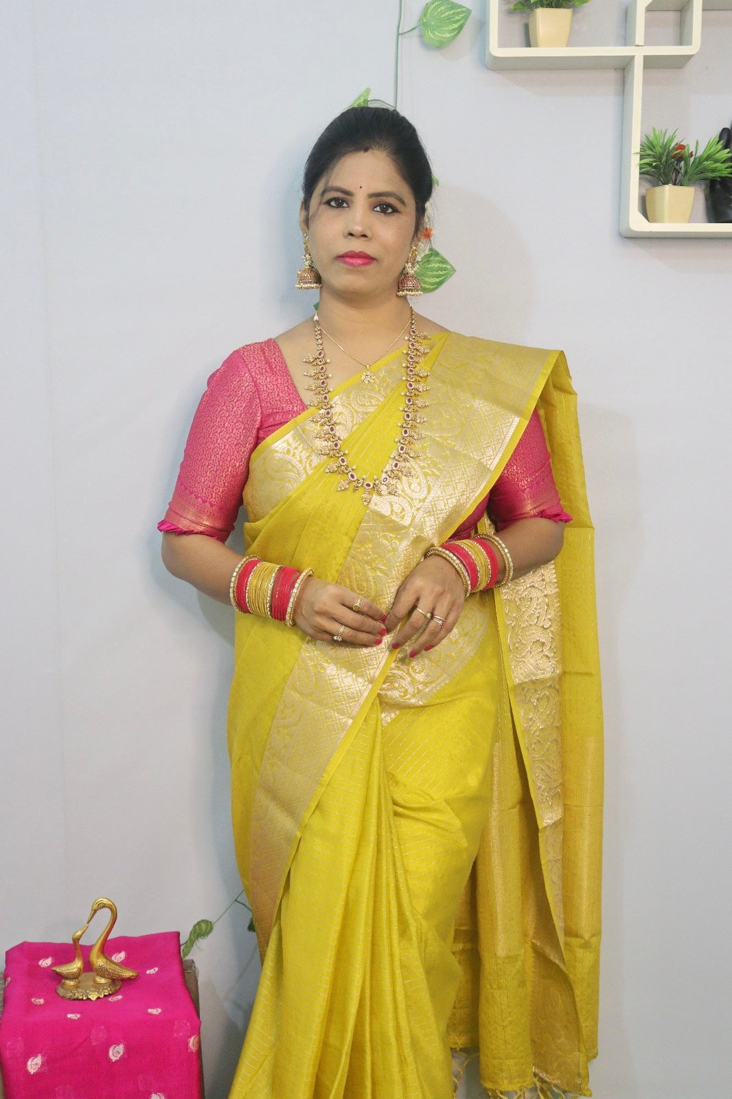 BANARAS WARM PATTU💛..!!