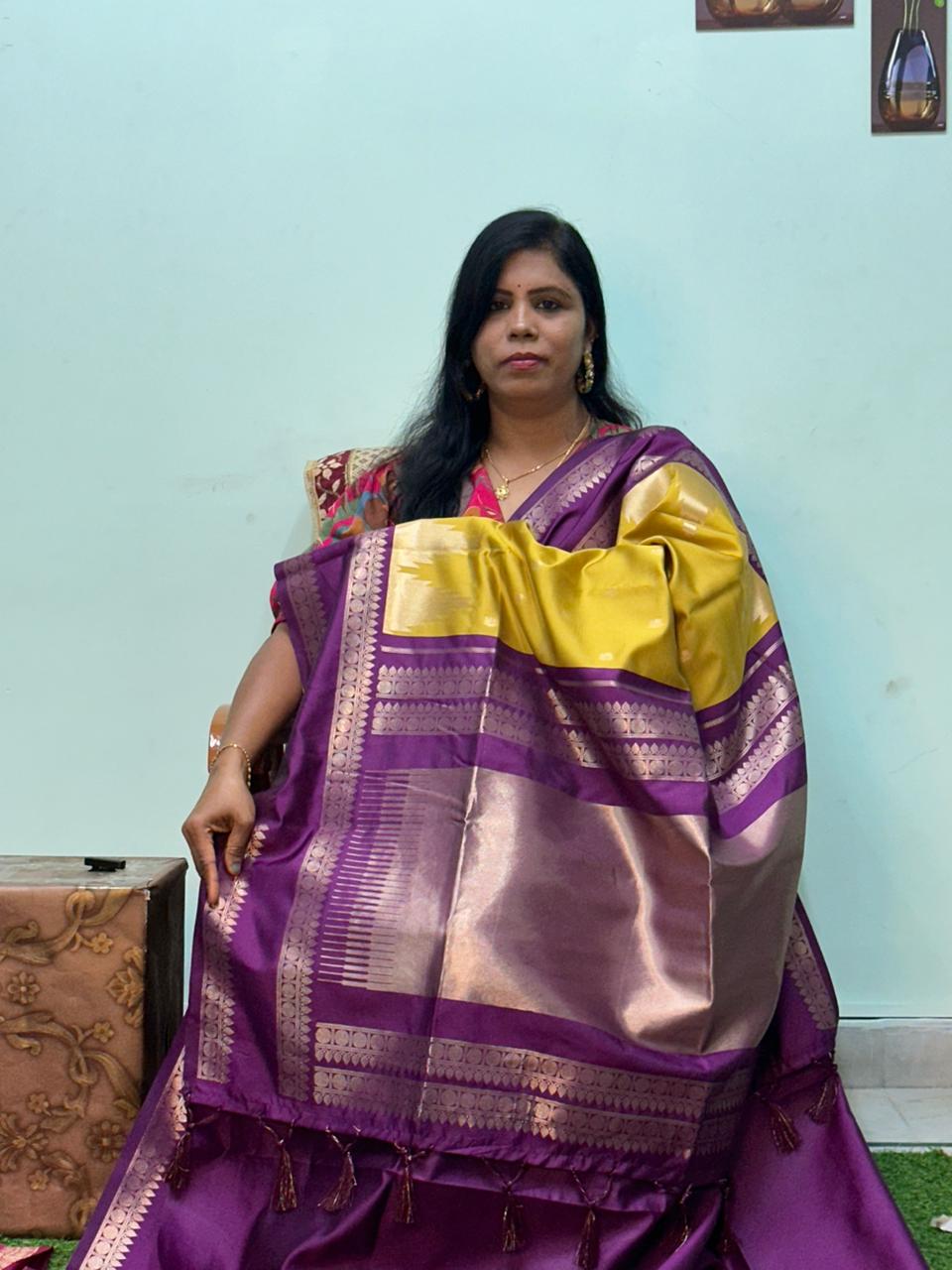 Exclusive Gadwall Semi Pattu Saree