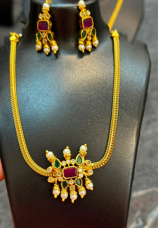Ruby Emerald gold plating nack set