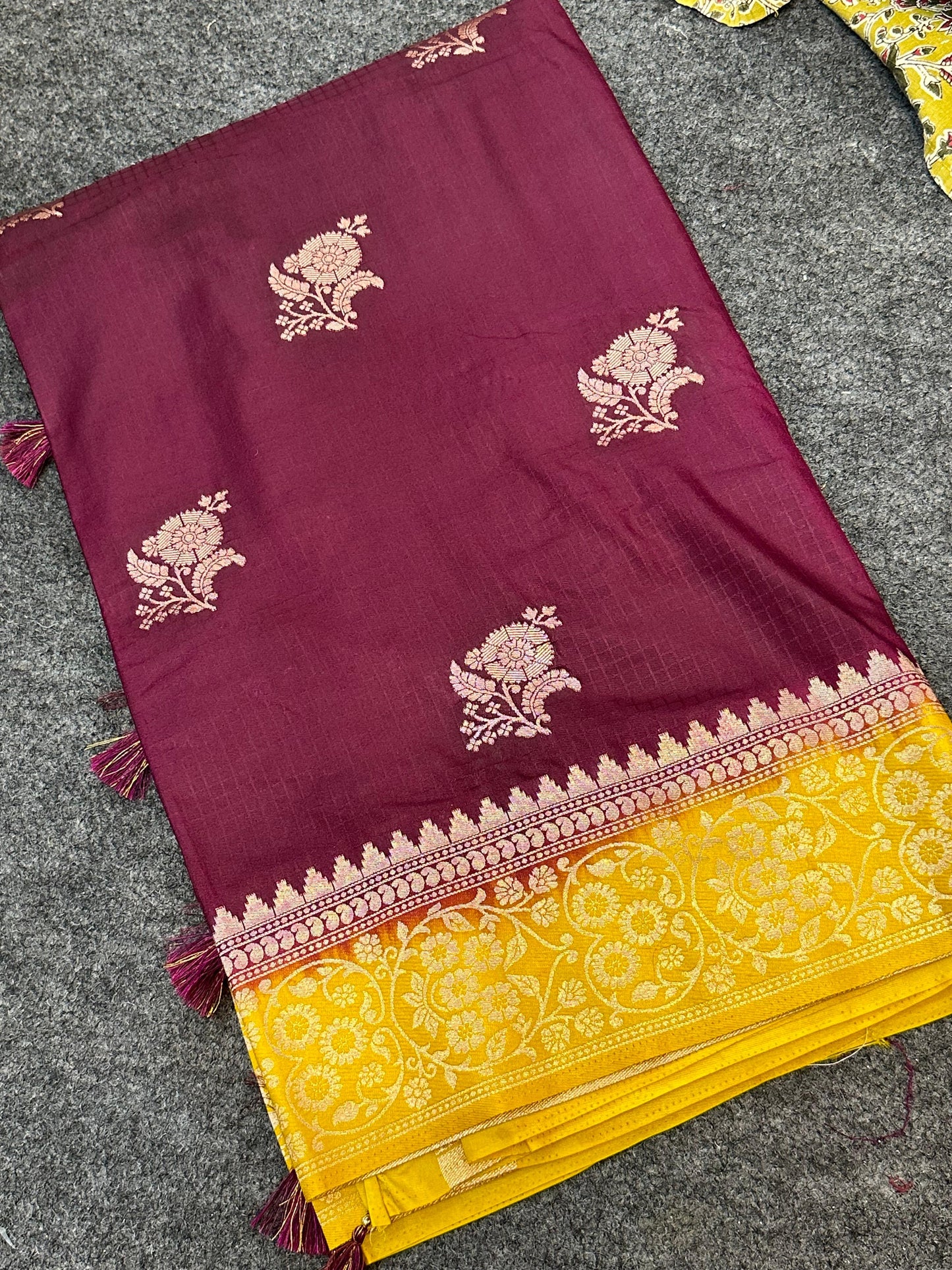 Beautyfull Ho silk sarees