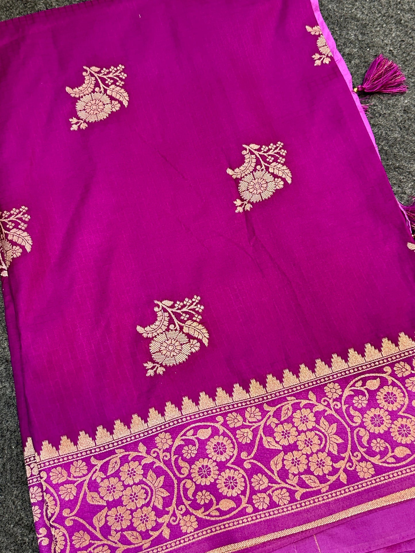 Beautyfull Ho silk sarees