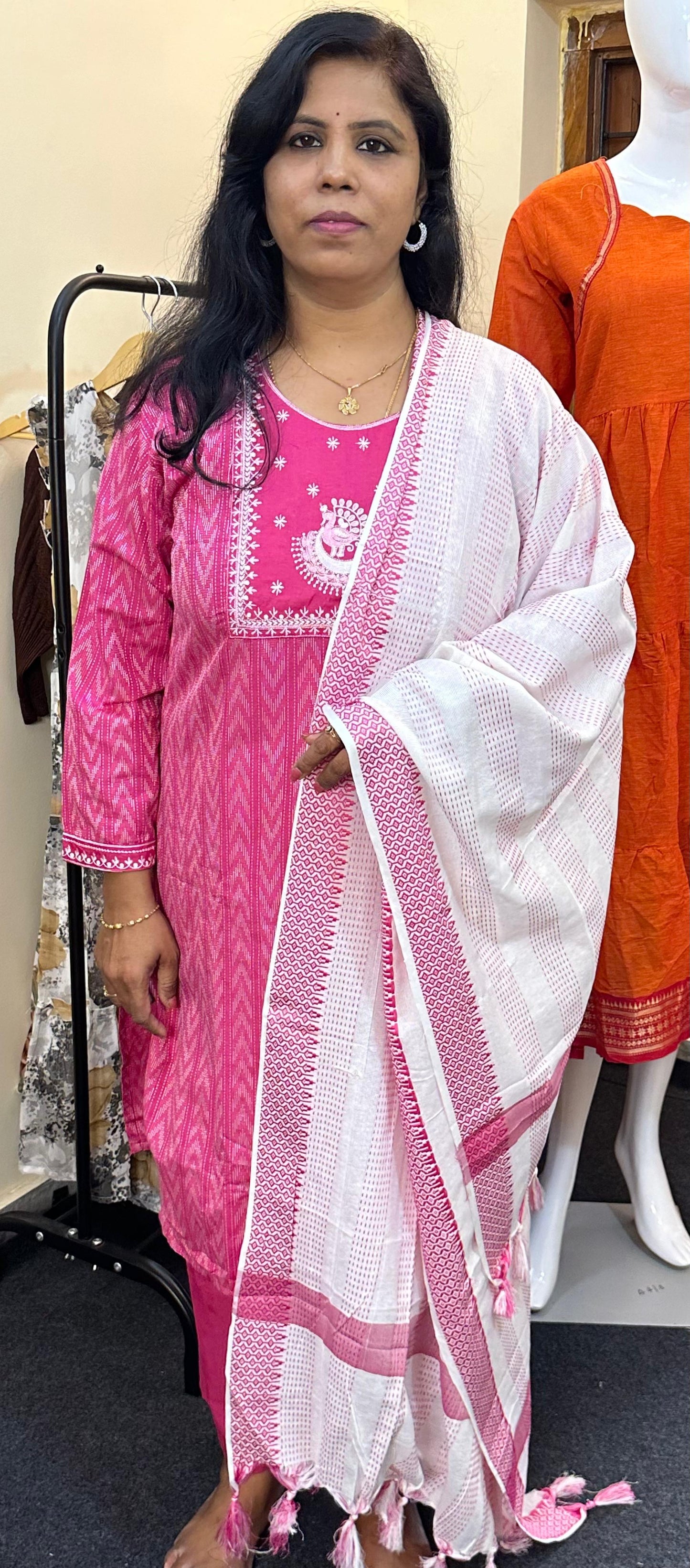 Beautfull embroidery slub cotton dresses