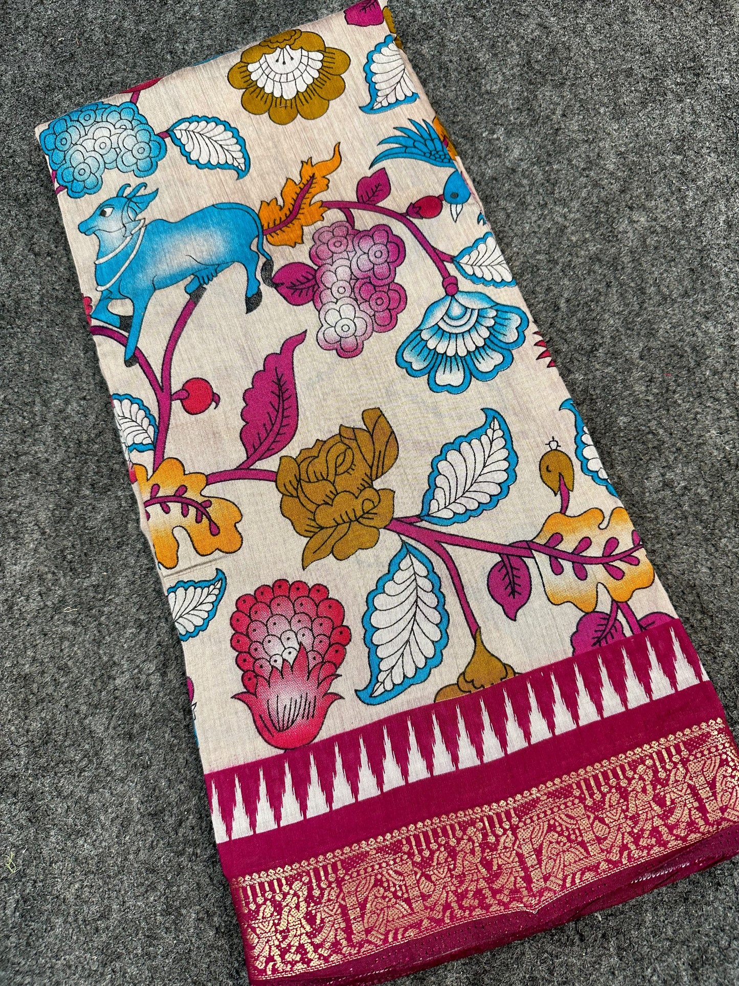 Beautyfull Maheshwari silk saree