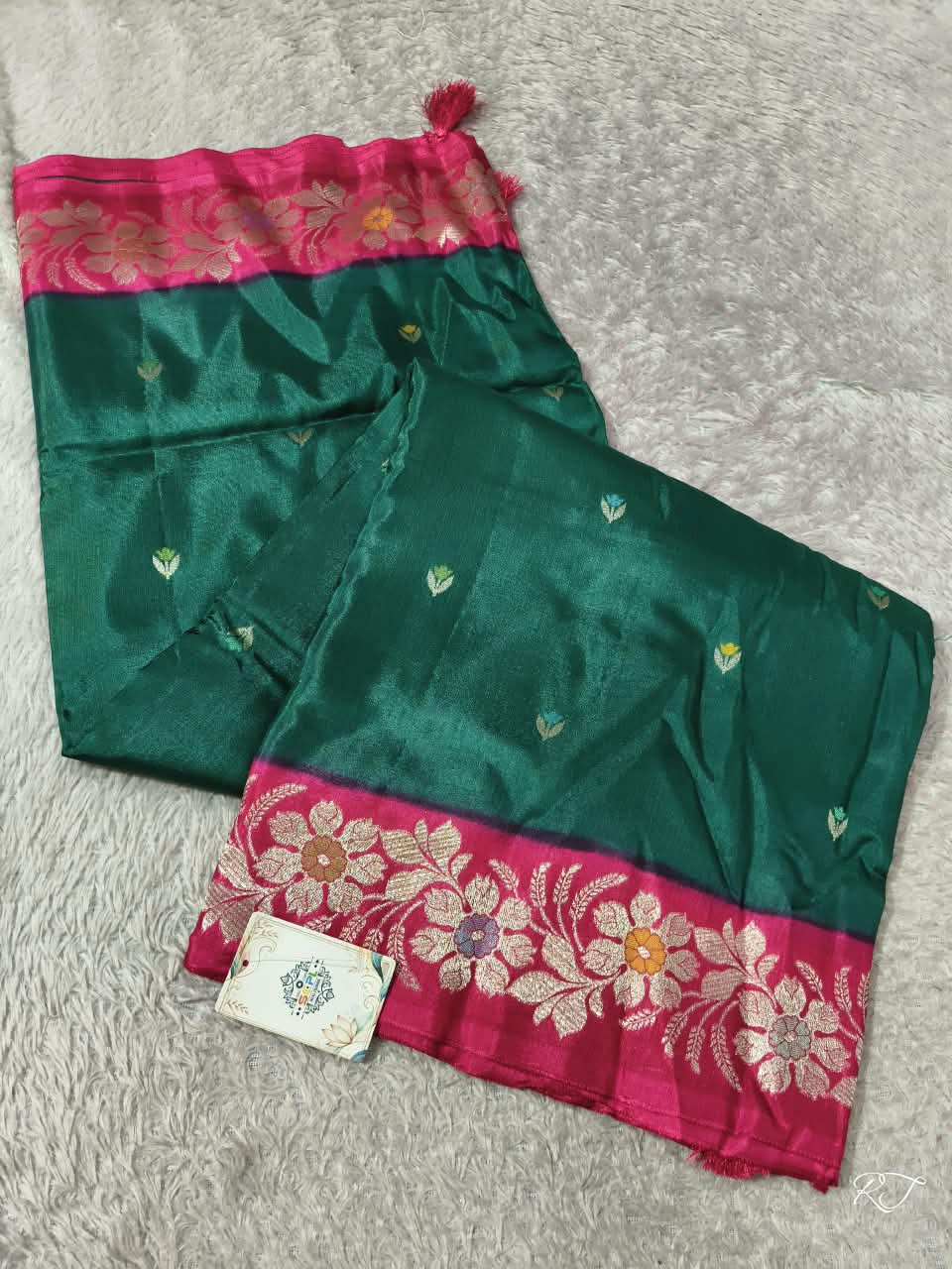 Chinon crape saree